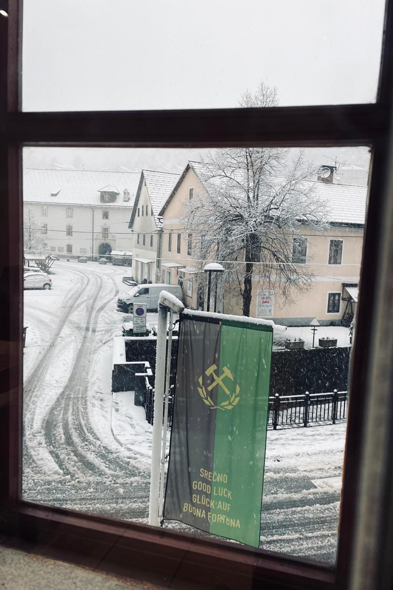 Gostisce Barbara Hotel Идрия Екстериор снимка